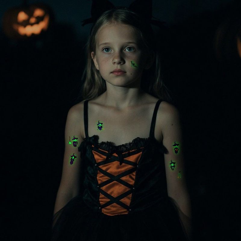 New Cartoon Halloween Luminous Tattoo Sticker Million Children Party Holiday Green Glow Temporary Decorative Tattoo Night light