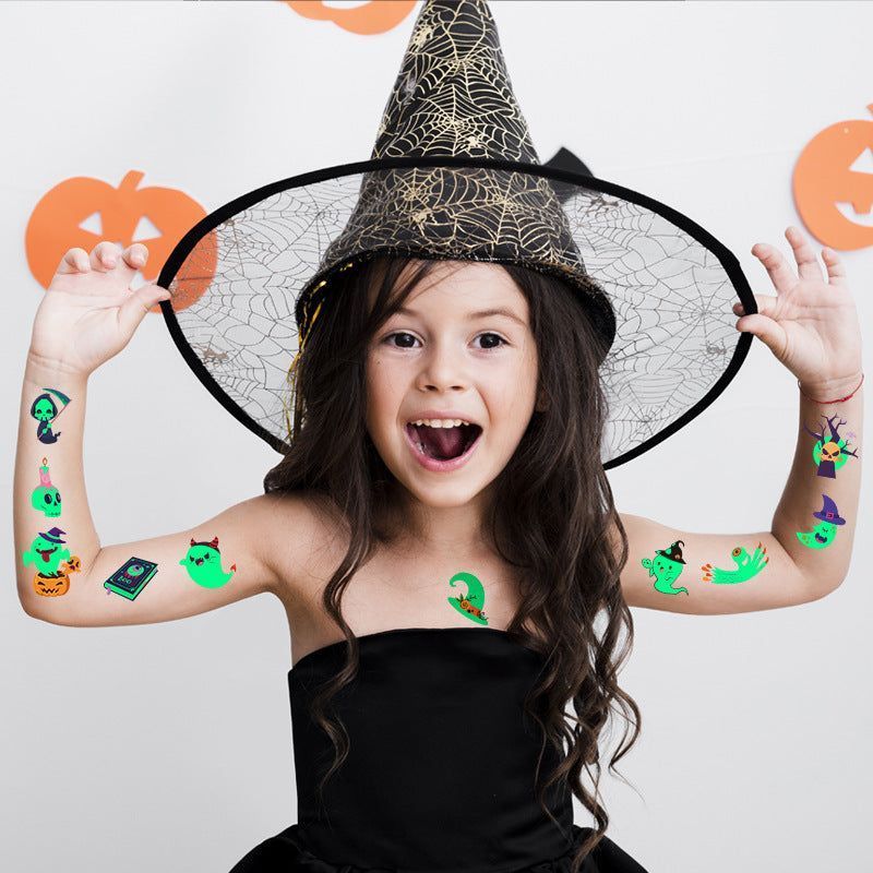 Cartoon Halloween glow-in-the-dark temporary tattoos, waterproof and sweat-resistant, long-lasting green stickers, glow-in-the-dark temporary tattoos for children's faces.