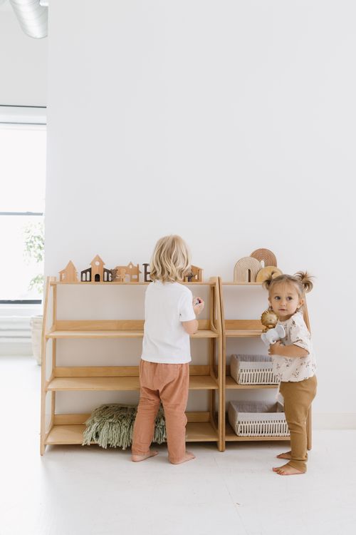 Montessori wooden shelf