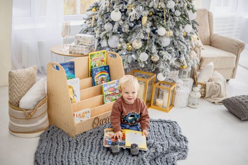 Christmas Bookshelf