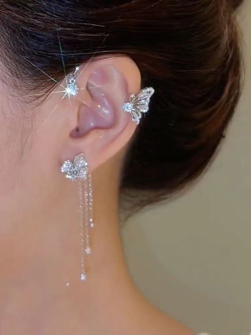 New long tassel ear hooks suitable for people without pierced ears. Super sparkly, unique fairy-like butterfly ear clips, luxurious diamond-encrusted earrings, two-pack.