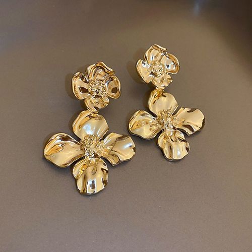 High-End Textured Metal Flower Earrings with Elegant Silhouette & Refined Craftsmanship