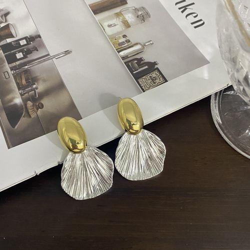 Glistening Gold Brushed Shell Texture Earrings