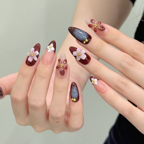 Almond-shaped nail tips with hand-carved patterns, 3D three-dimensional purple elegant nail art that can be worn directly.