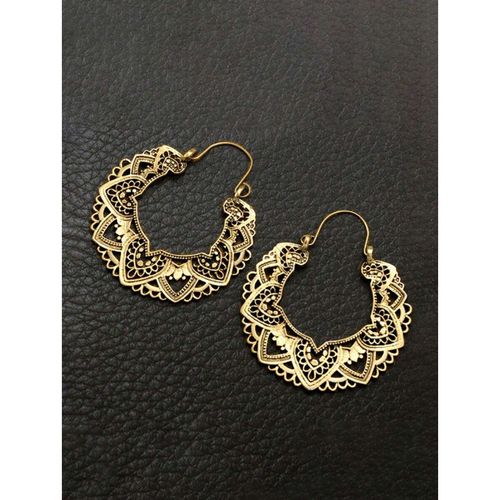 Vintage Hollowed-Out Floral Pattern Earrings