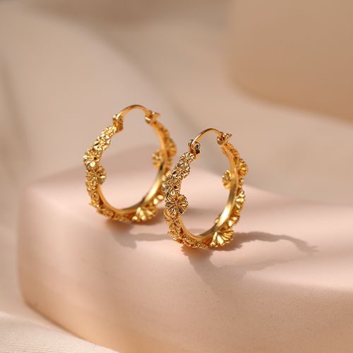 Vintage Flower Core Creative Ear Cuffs - Stylish Gold Large Hoop Statement Earrings