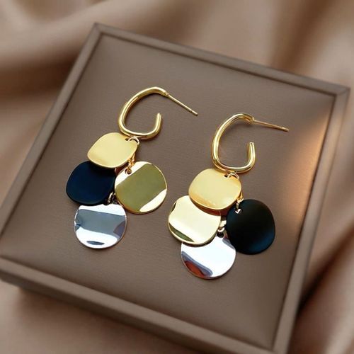 Eye-Catching Contrast-Colored Metal Disc Tassel Earrings