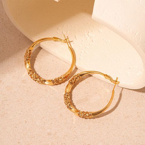 Fashionable Micro-pavé Diamond Large Hoop Earrings with Unique Design, Distinctive Temperament and Heavy Craftsmanship