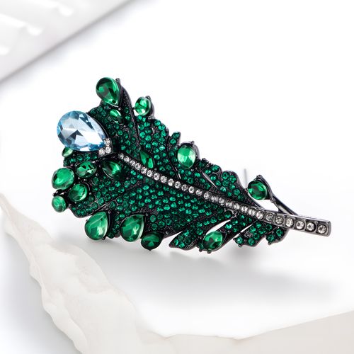 Women's Green Leaf Brooch - Retro French High-End Statement Pin | Elegant Accessory for Clothes & Bags
