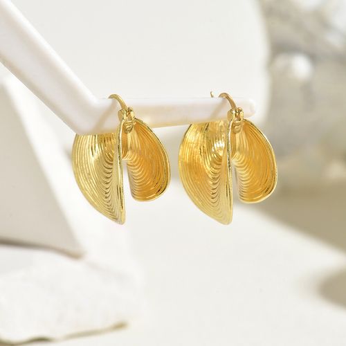 Exquisite Gold Fan-Shaped Arc-Designed Double-Layer Drop Earrings