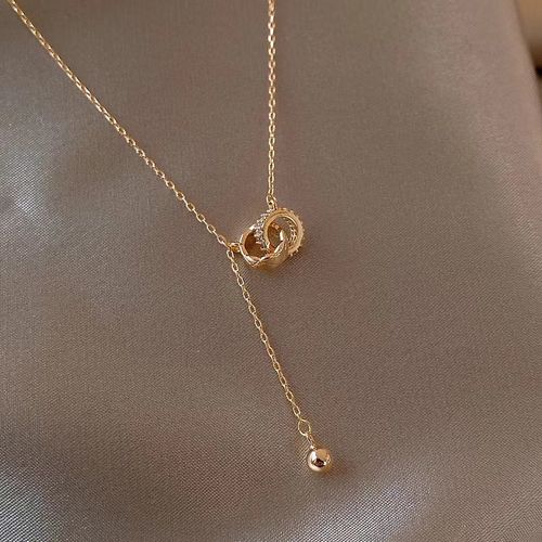 Women's Fade-Resistant Gold-Colored Titanium Steel Collarbone Necklace - Double-Ring Pendant with Elegant & Prosperous Charm
