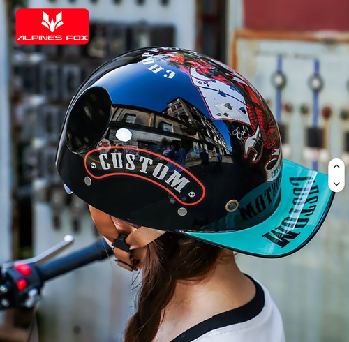High-quality riding scooter suitable for both men and women, portable and classic helmet