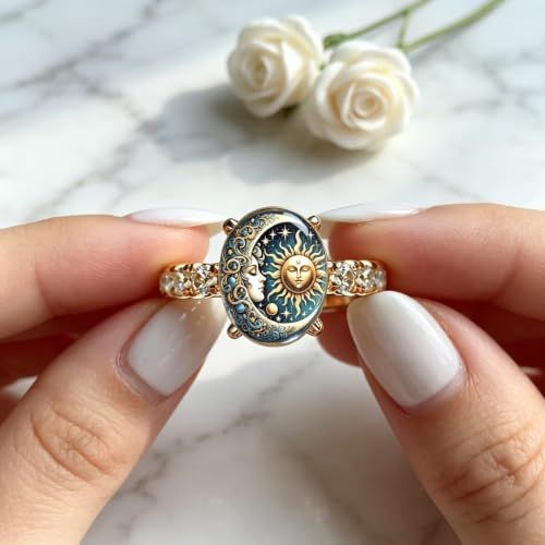 Women's Vintage Sun & Moon Pattern Ring, Carved Textured Fashion Ring, Hypoallergenic Skin-Friendly Casual Jewelry, Ideal Daily Wear & Holiday Gift for Friends and Family