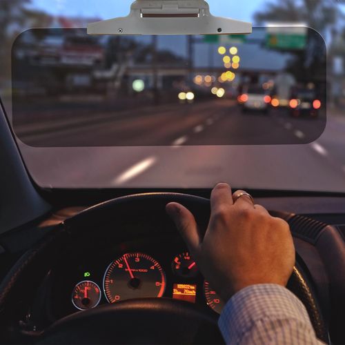 Car anti-glare sun visor with anti-glare function for both day and night use, car night vision, and strong light protection.