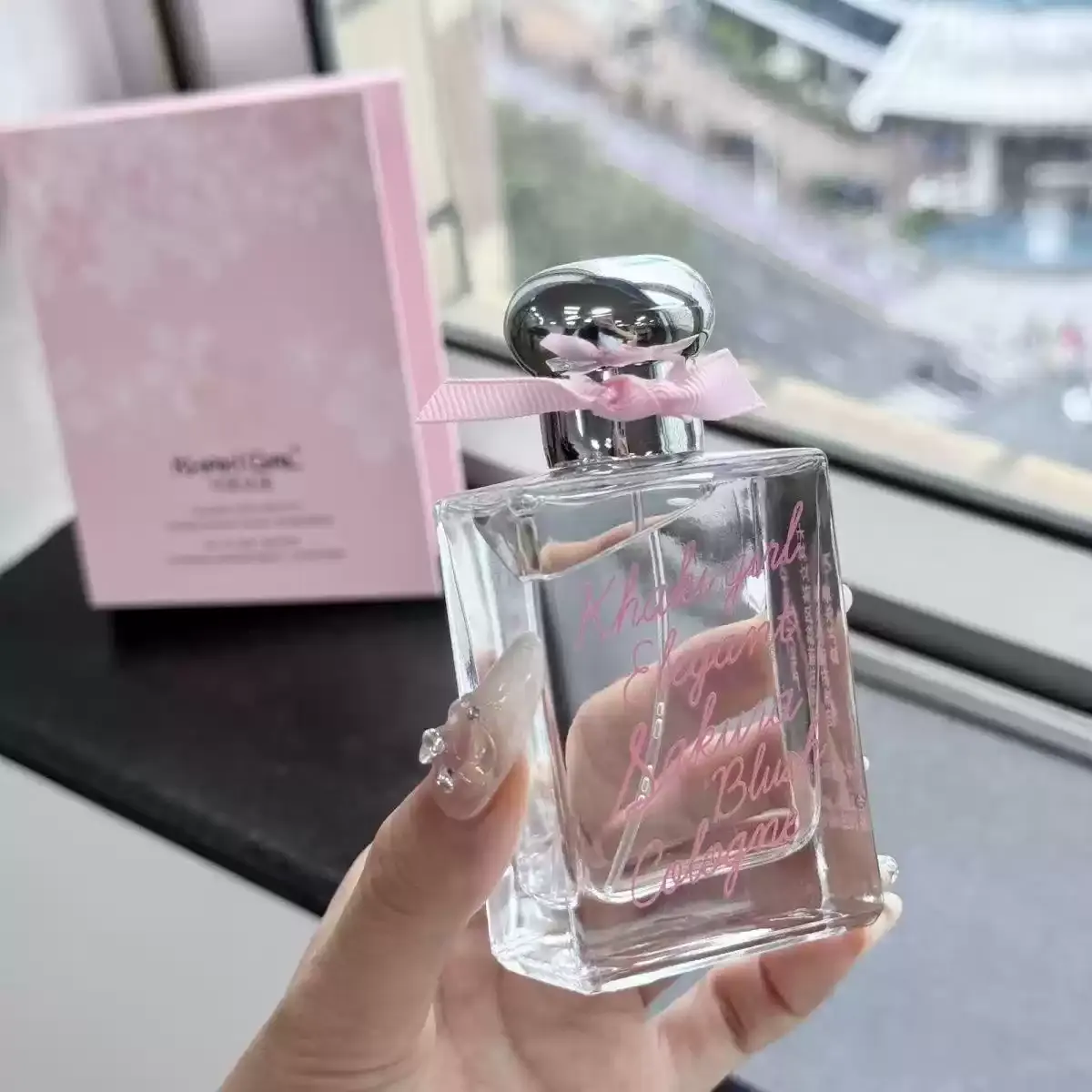 productThumbnail