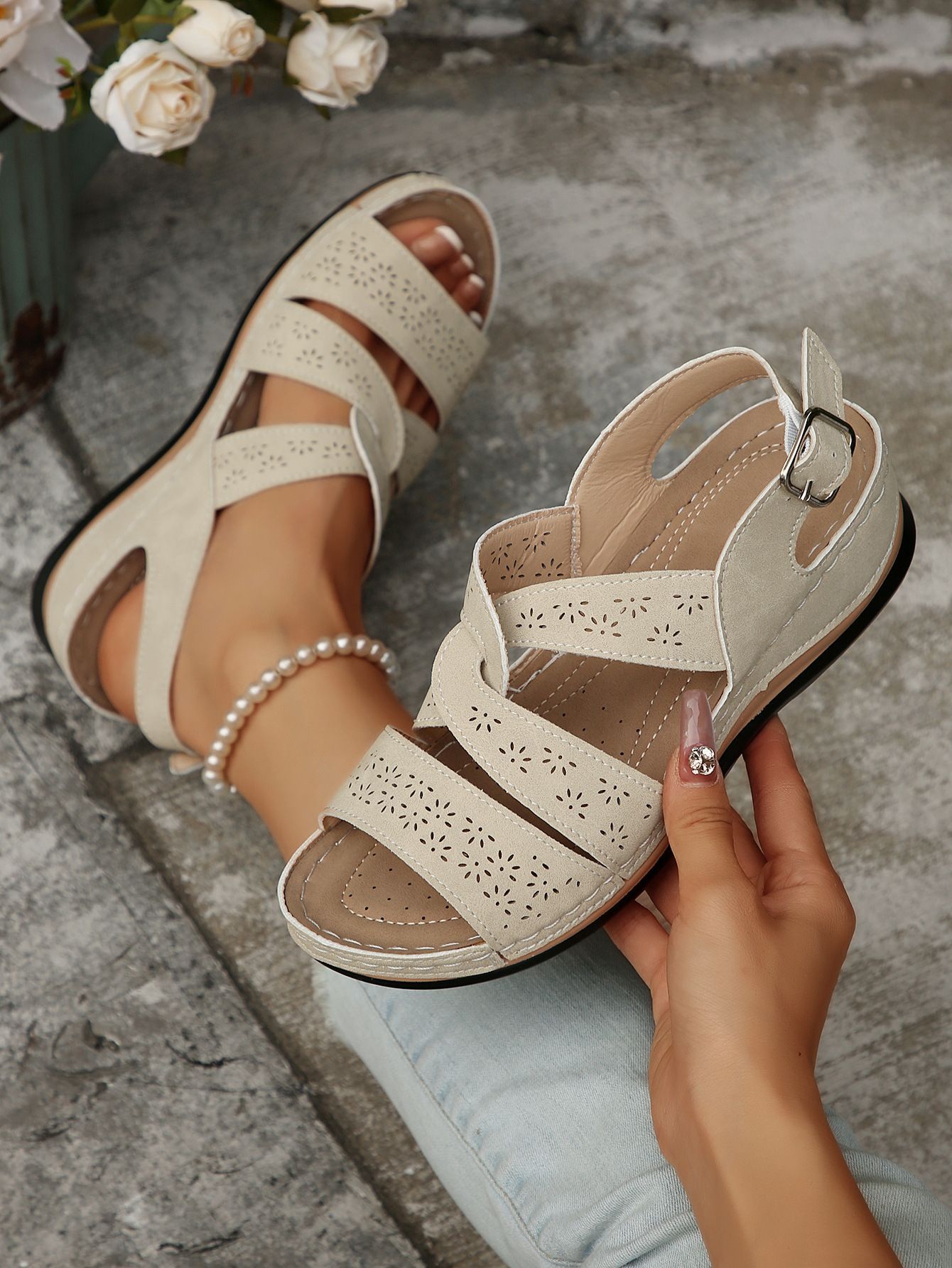 🔥2025 HOT SALE -50%🔥Summer new fashion fish mouth buckle wedge sandals women's casual large size women's Roman sandals women