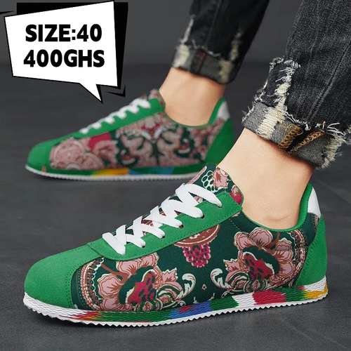 Discounted brand name sneakers, clearance sale, city-wide delivery-40