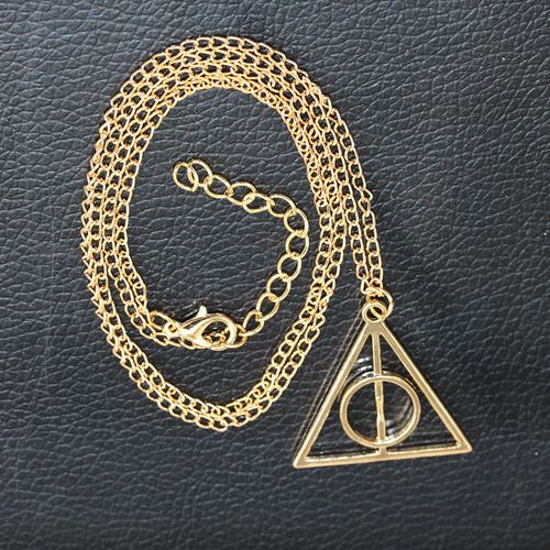 High-quality Retro Charm Triangle Deathly Hallows Geometric Pendant Necklace