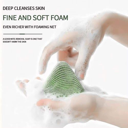 Unisex herbal shampoo bar with platycladi leaves and usman grass. Plant-based formula for daily hair care, tames frizz and refreshes oil control. Buy 2 get 1 free, total 3 pieces.