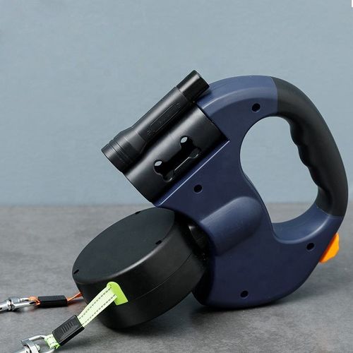 Retractable pet leash