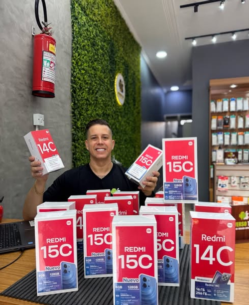 📱 Xiaomi Redmi 14C 6.88-inch | 8GB RAM + 256GB Storage | Android 12 | 🌍 Global 4G Unlocked Version | 📦 Brand New, Unopened | 🚚 Ships from Accra | 💵 Cash on Delivery Available