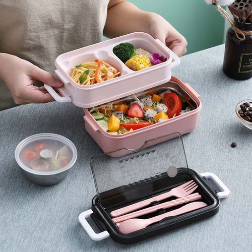 A unique container for a meal on the go