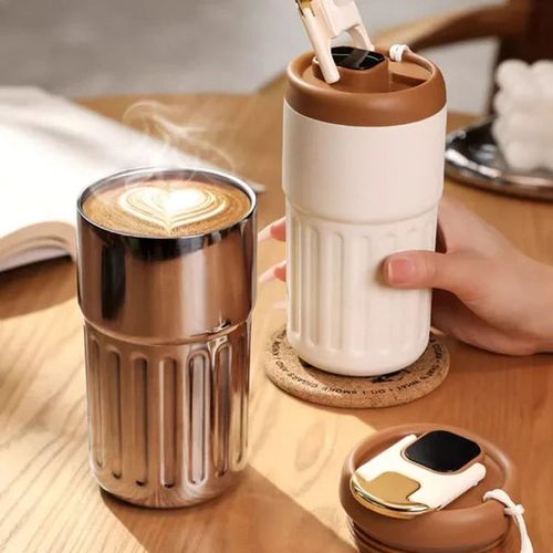 Coffee thermos with temperature display