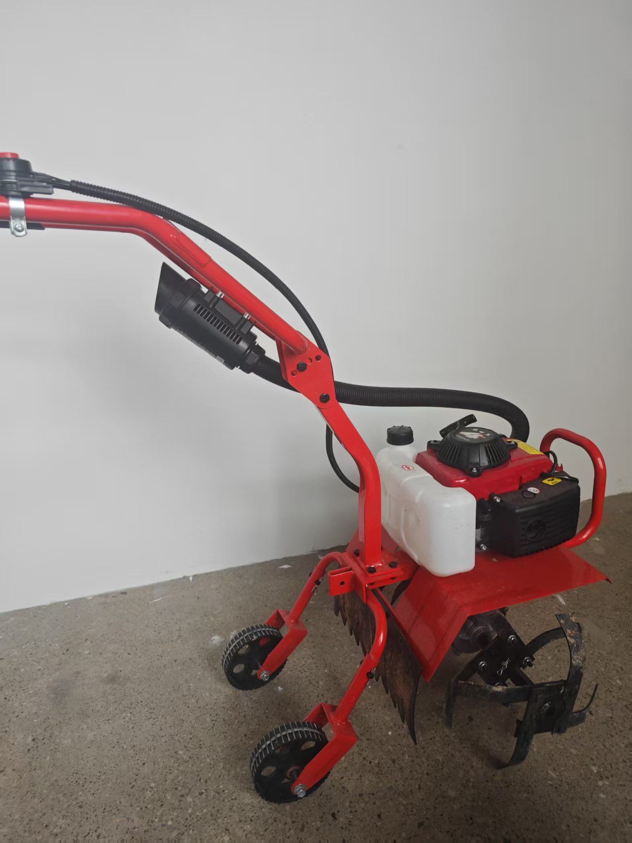 Powerful Multi-functional Mini Rotary Tiller Walk Behind Tiller Garden Cultivator