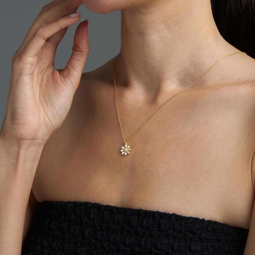 Beautiful Daisy Flower Pendant Chain Necklace for Women and Girls Comes with Mother of Pearl Gemstone in 925 Sterling Silver Jewelry