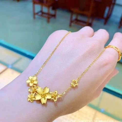 New three flowers necklace female sand gold necklace collarbone chain set wedding simulation three gold necklaces for girlfriend gift