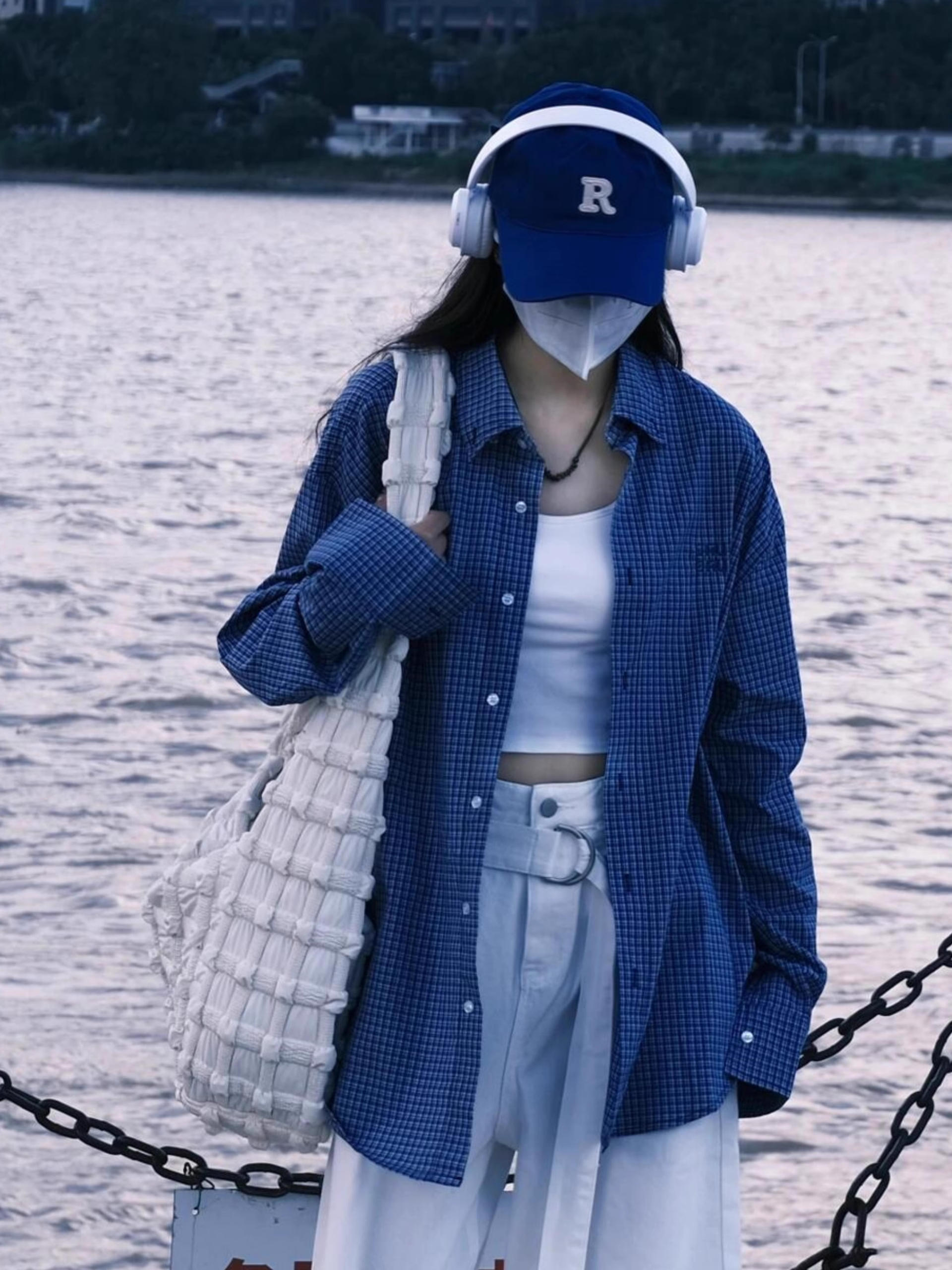 小衆設計2025新款高級感雲朵泡泡包女士大容量通勤單肩斜挎大包潮