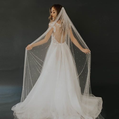Pearl Wedding Veil Cathedral Pearl Veil 1 Tier Bridal Veils Elegant Non-slip Veils Bride Hair Accessories for Women Bridal Shower Gift Prom  with Comb