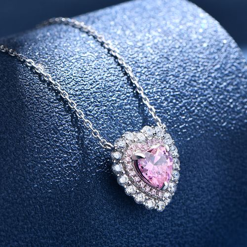 Exquisite heart-shaped birthstone necklace, suitable for mother, girl or lady. Platinum-plated square crystal zirconium pendant with a shining halo as a birthday, anniversary or Valentine's Day gift.