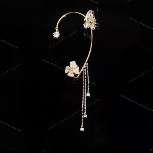 New long fringed ear pendant without ear holes - ultra-shiny, niche, ethereal fairy butterfly ear pendant with luxury diamond inlay (gold)