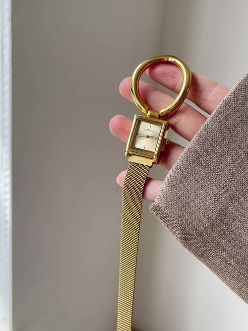 Large round ring square small dial magnetic snap bracelet watch for women, retro and niche style