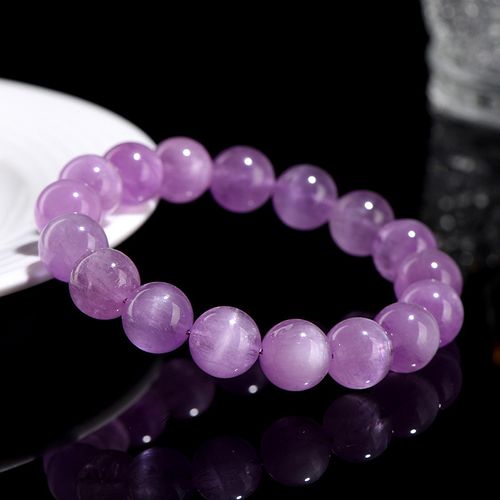 Natural purple lithium feldspar bracelet. High-quality lavender-colored crystal queen.