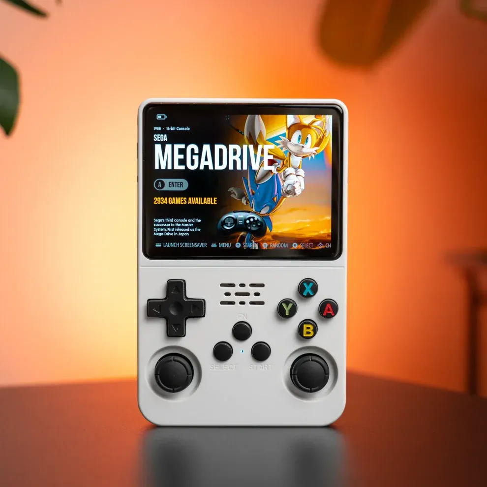 With one device in hand, you can play over 15,000 games freely（R36s)😀