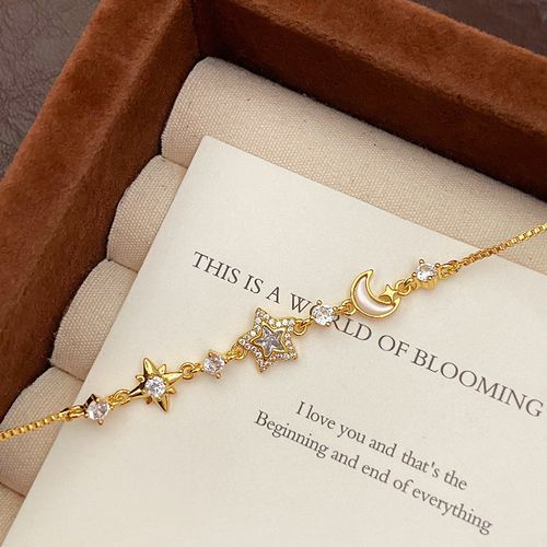 New Fashion Sweet Rhinestone Star and Moon Bracelet – Sparkling Minimalist Jewelry with Unique and Elegant Design