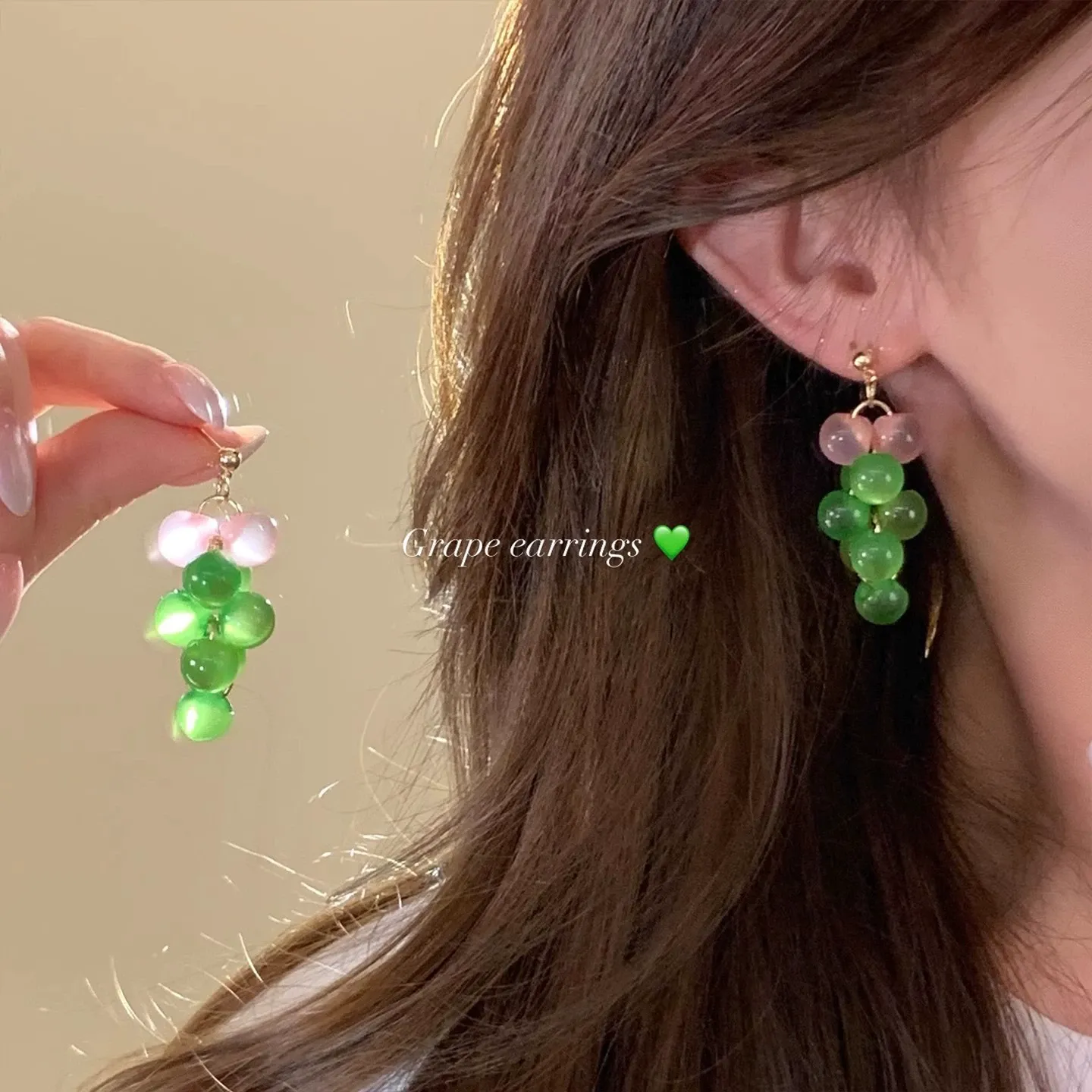 Summer Clear Dopamine Grape Beaded Earrings – Light Luxury Boutique Studs with Fresh and Elegant Vibe