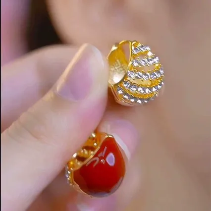 New Unique Design Hollow Full Rhinestone Earrings – Delicate and Versatile Red Double-Sided Studs for Women with Distinctive Style