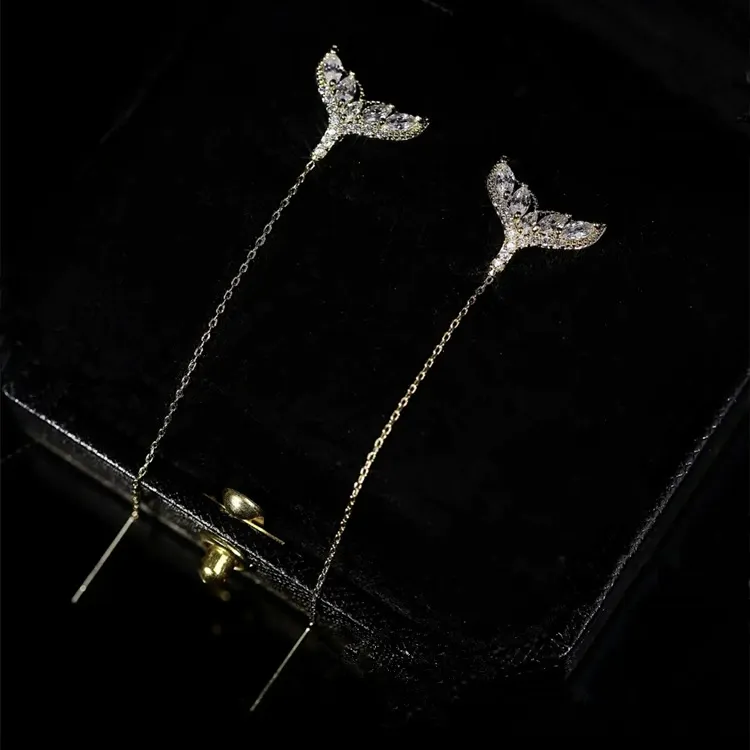 Hot‑Selling Micro‑Paved Zircon Fish‑Tail Threader Earrings for Women – Minimalist Fashion Light Luxury Style