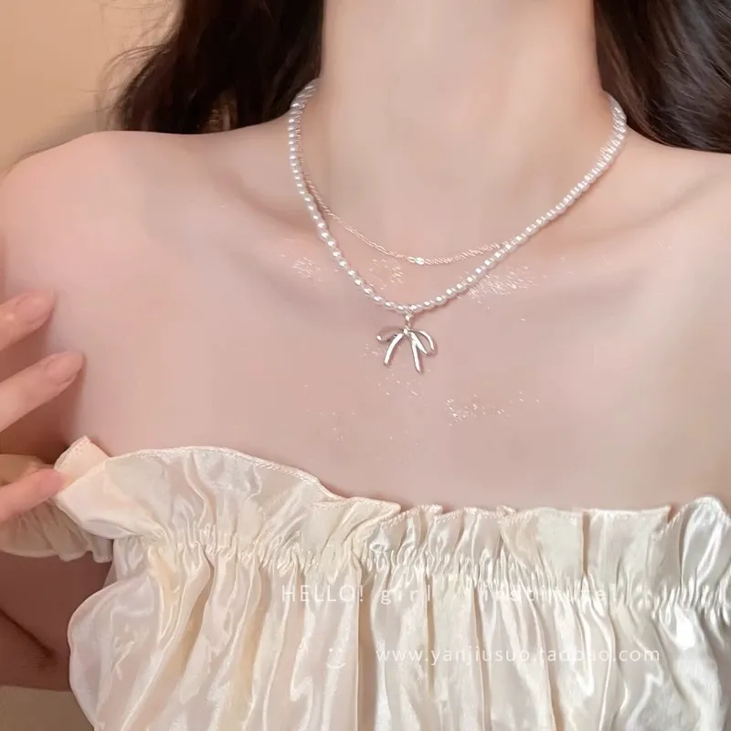 Bow Pearl Double-Layer Necklace for Women – Light Luxury Elegant Design
