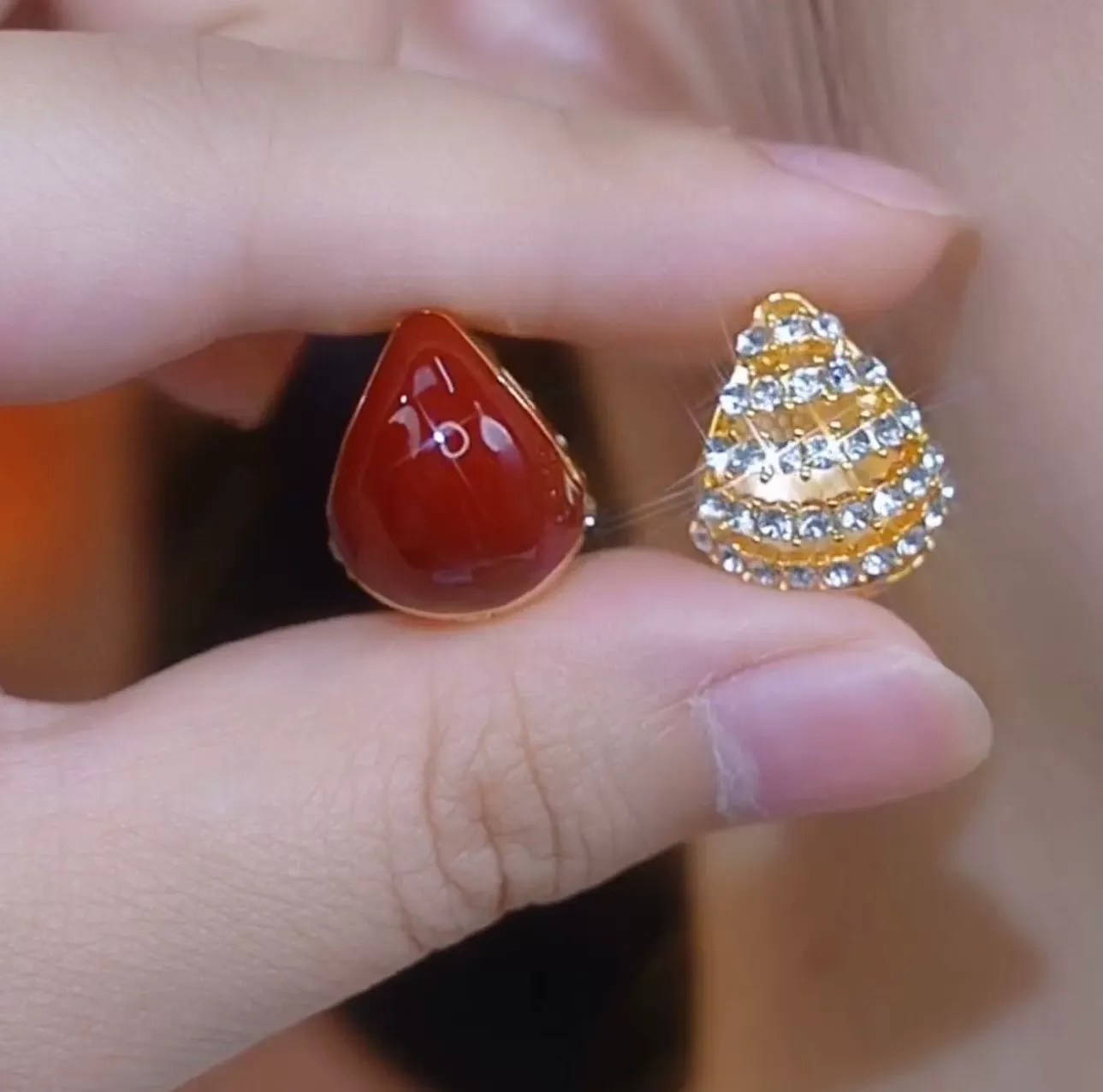 New Unique Design Hollow Full Rhinestone Earrings – Delicate and Versatile Red Double-Sided Studs for Women with Distinctive Style