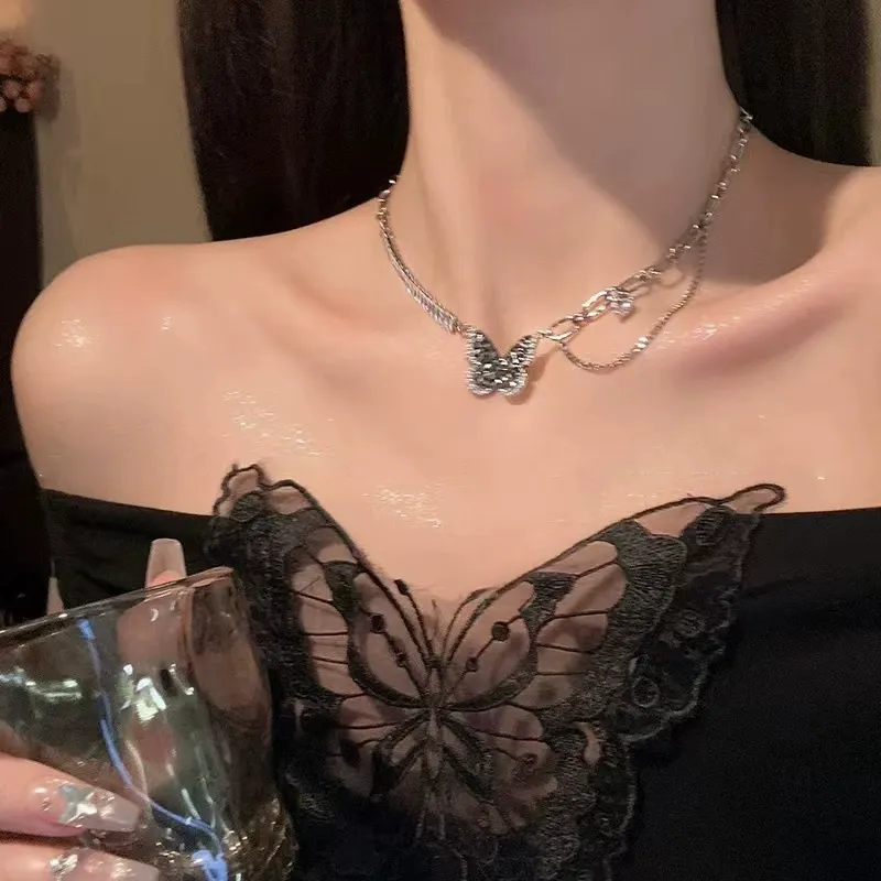 Black Zircon Butterfly Necklace for Women – INS-Inspired Boutique Design with Sweet-Cool Style and Light Luxury Clavicle Chain