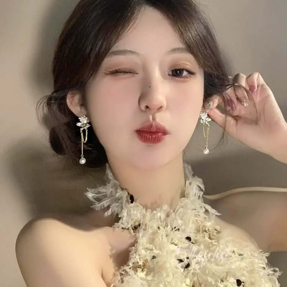 Enamel Butterfly Pearl Tassel Stud Earrings for Women – Micro-Paved Design with Elegant Light Luxury and Premium Feel