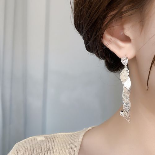 Vintage Leaf Earrings with Silver Plating and Fringe Design