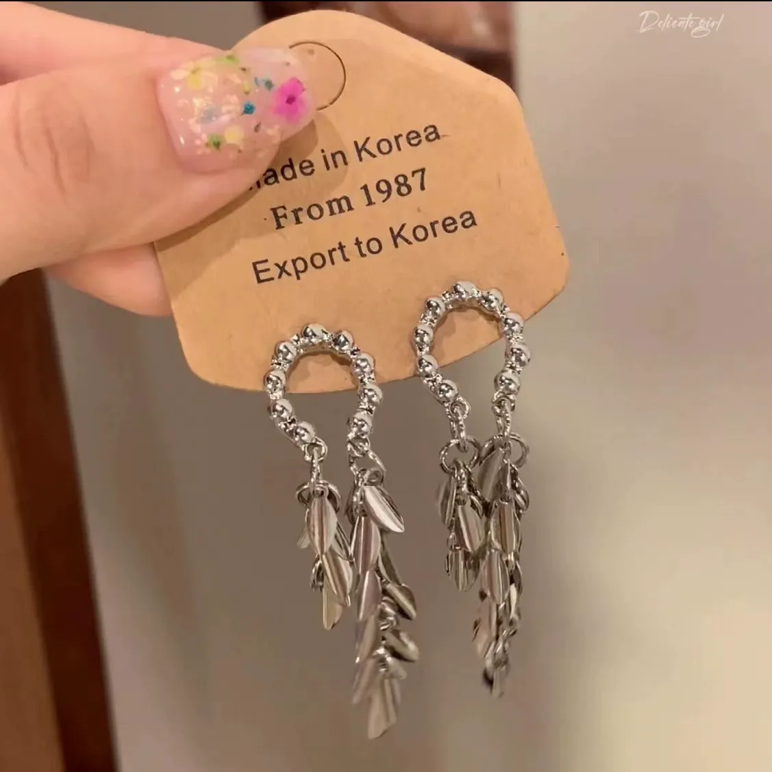 Metal Leaf Tassel Earrings – Minimalist European and American Style with 925 Silver Posts and Elegant Premium Feel