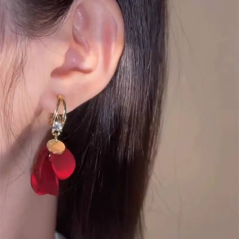 French Exquisite Red Matte Petal Earrings for Women – Elegant Light Luxury Drop Design with Boutique Fashion Style