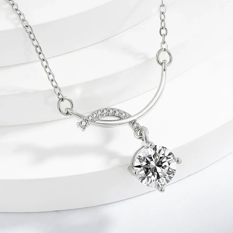 Elegant 925 Sterling Silver Twist Design Pendant Necklace – Minimalist Light Luxury Jewelry for Women