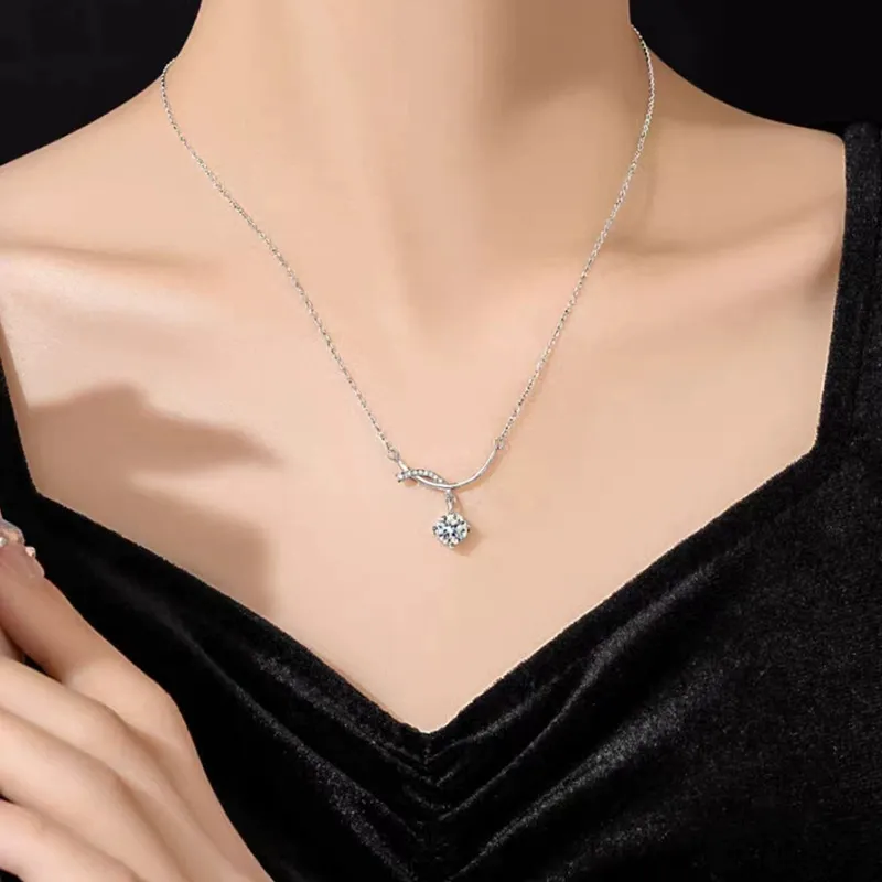 Elegant 925 Sterling Silver Twist Design Pendant Necklace – Minimalist Light Luxury Jewelry for Women